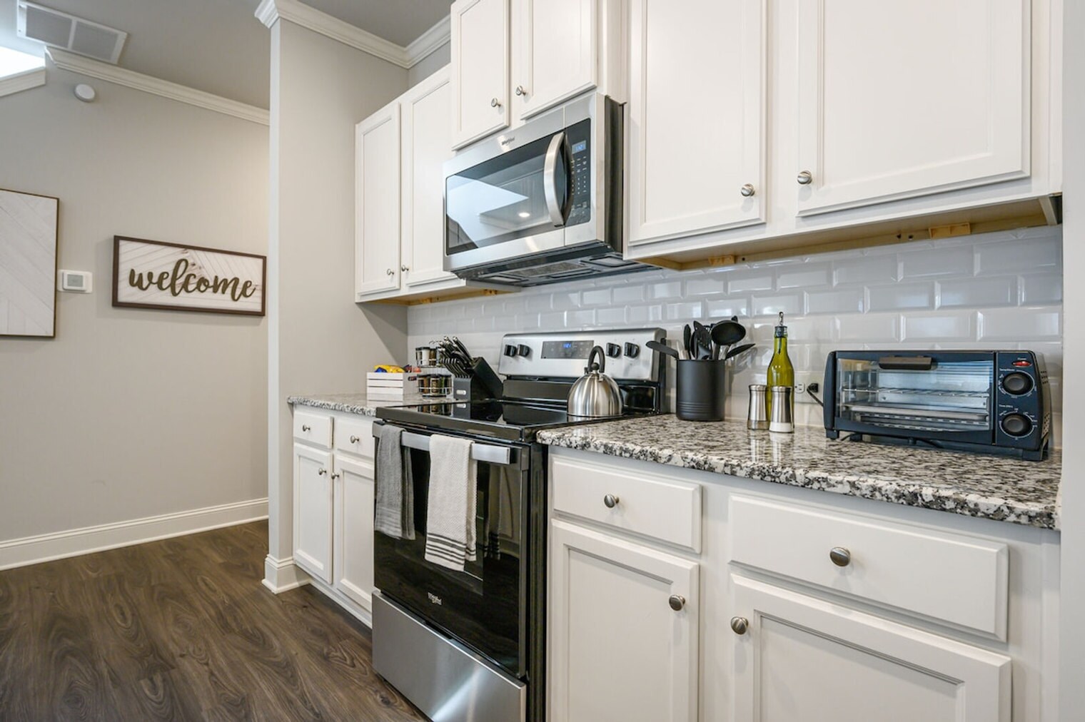Building Photo - 2059 Pinnacle Walk