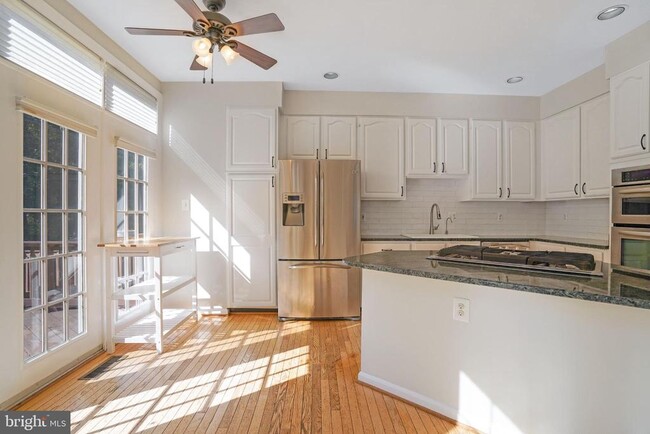 Building Photo - 2248 Journet Dr