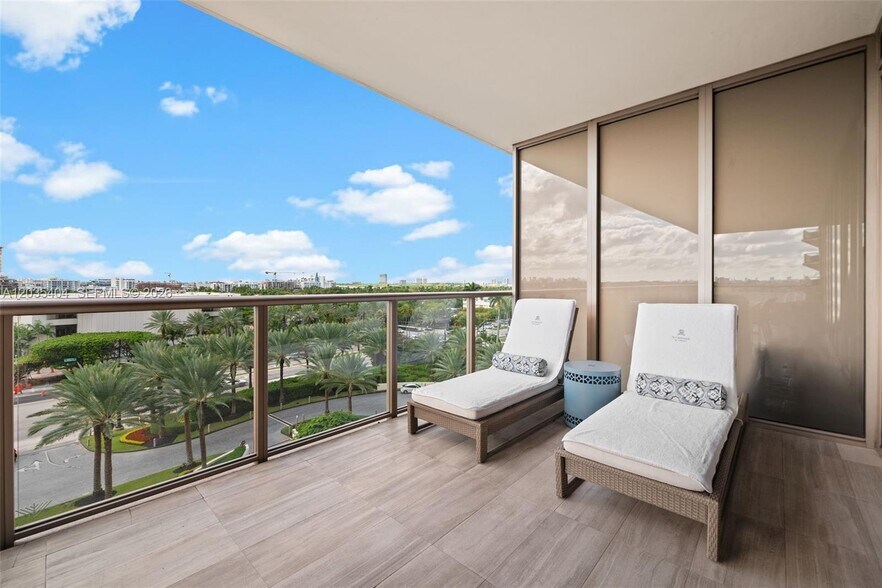 Building Photo - 9705 Collins Ave