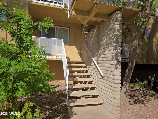 Building Photo - 90 W Yavapai St