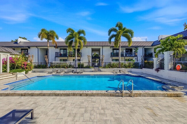 Building Photo - 3909 W Cleveland St