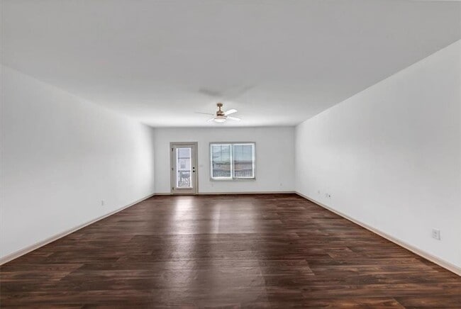 Building Photo - 3643 Princeton Ave