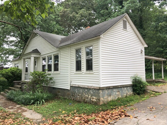 Building Photo - 703 Buford Hwy