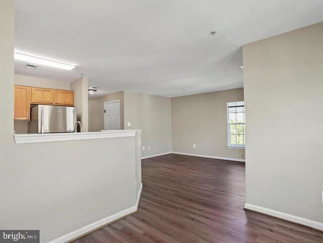 Building Photo - 11312 King George Dr
