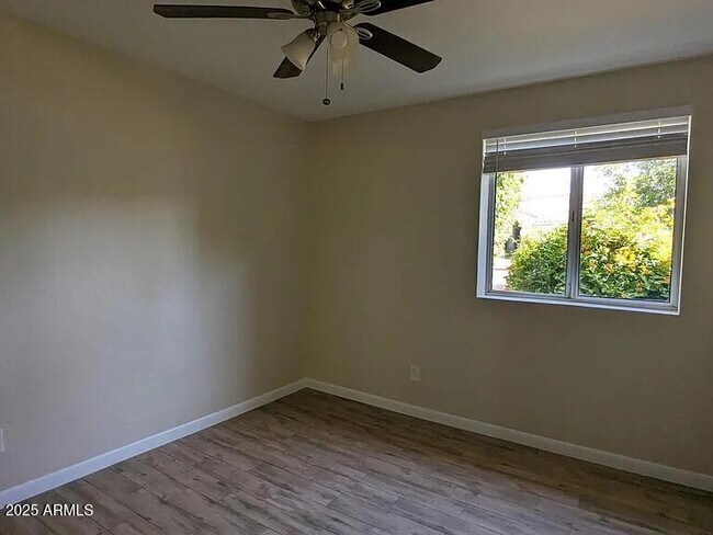 Building Photo - 3192 W Thude Dr