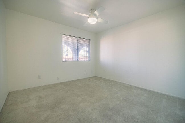 Building Photo - 1650 N 87th Terrace