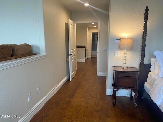 Building Photo - 32201 Lakeport Dr