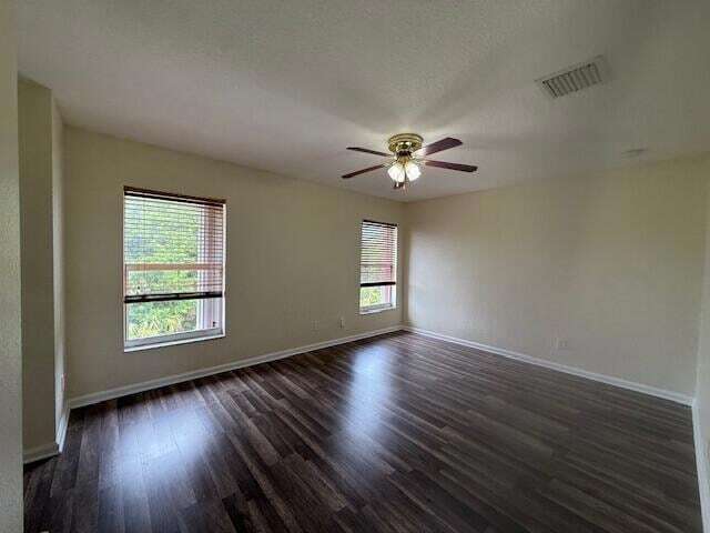 Building Photo - 1390 W 33rd St