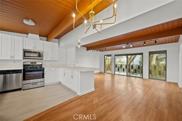Building Photo - 2159 La Canada Crest Dr