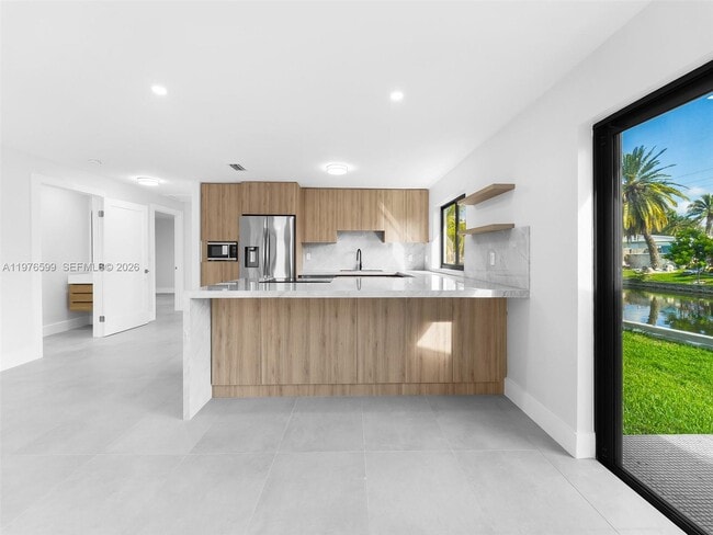 Building Photo - 212 SW 7th St