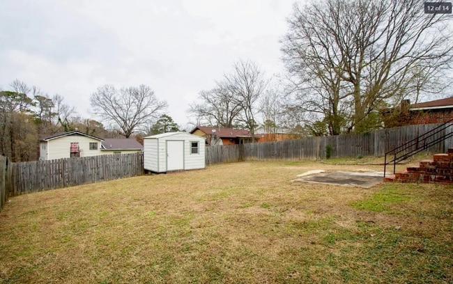 Building Photo - 2024 Cedar St