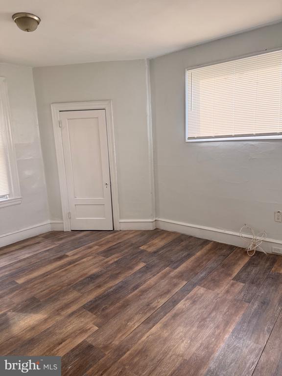 Building Photo - 4759 N Camac St