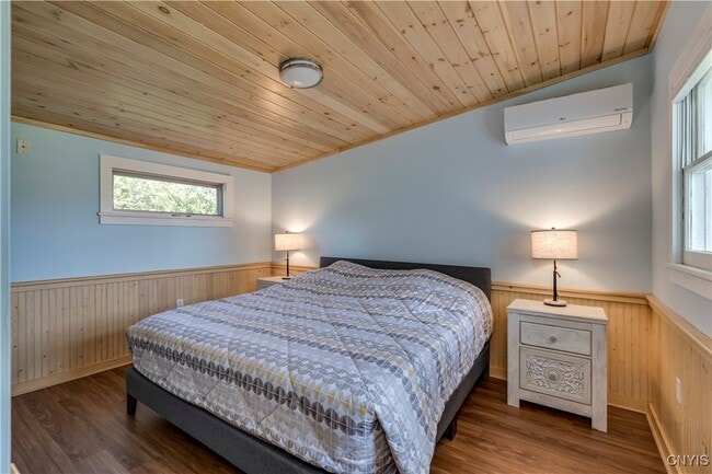 Building Photo - 216 Frontenac Blvd