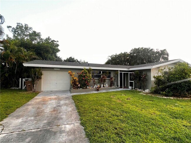 Building Photo - 733 Sesame Ct