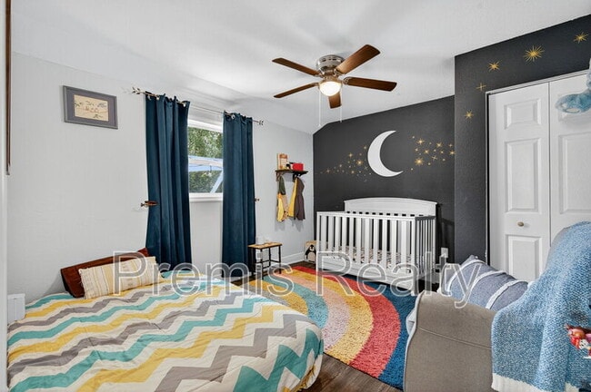 Building Photo - 4201 3rd Ave N