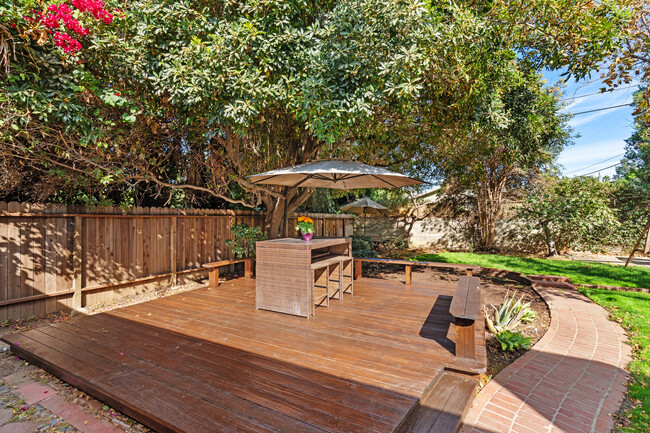 Backyard Deck - 13437 McCormick St