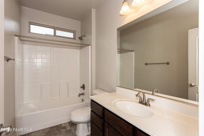 Building Photo - 1299 Essex Way