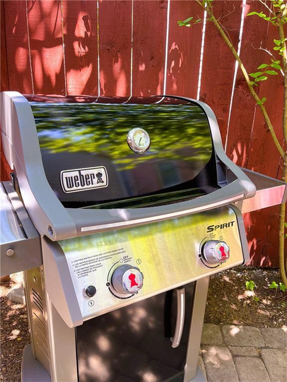 Building Photo - 6 Pope St