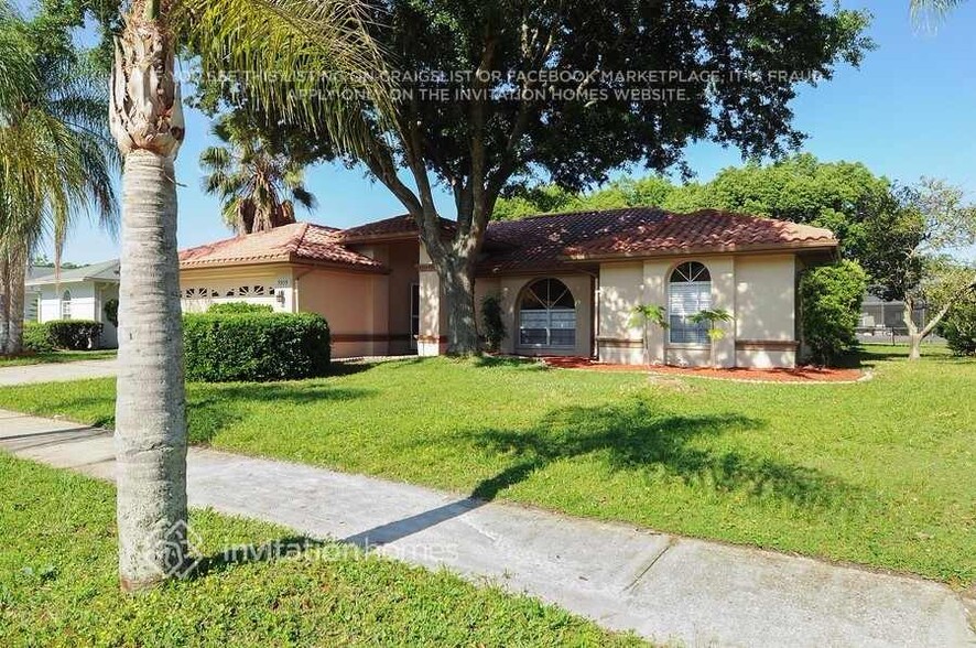 Building Photo - 5909 Redhawk Dr