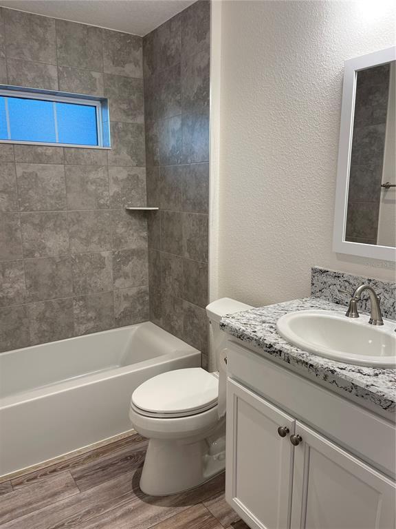 Building Photo - 2740 Alder Ave