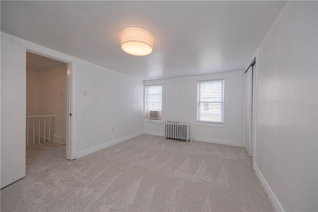 Building Photo - 274 38th St