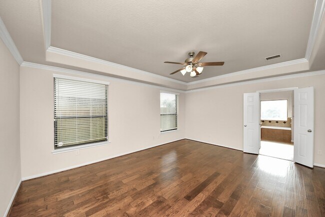 Building Photo - 5038 Gold Haven Dr