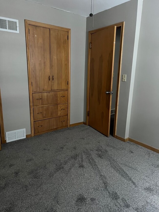 Building Photo - 524 Jefferson Ave