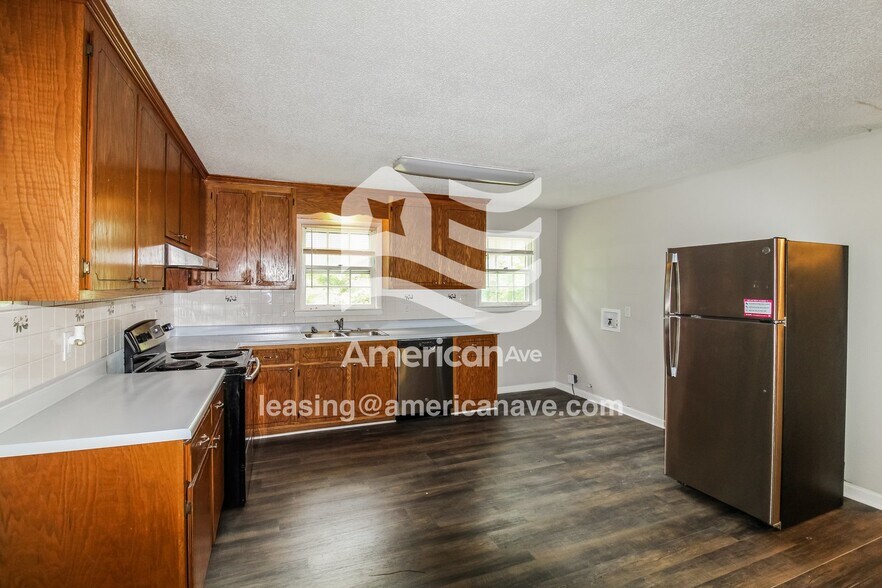 Building Photo - 2859 Adahi Dr