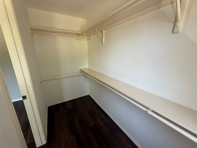 Building Photo - 4822 Russet Trail Ct