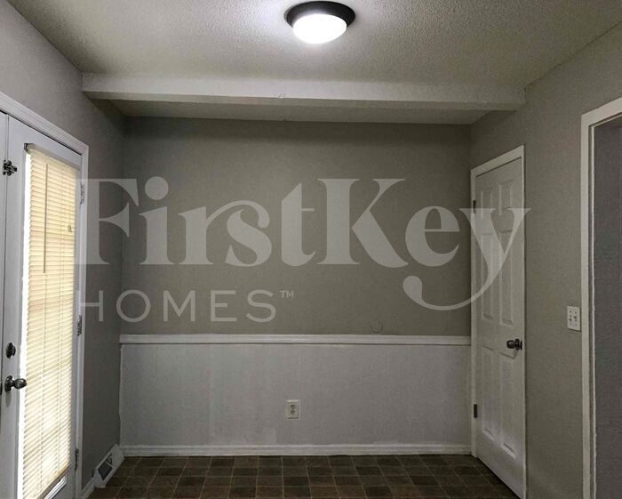 Building Photo - 7714 E 90th Terrace