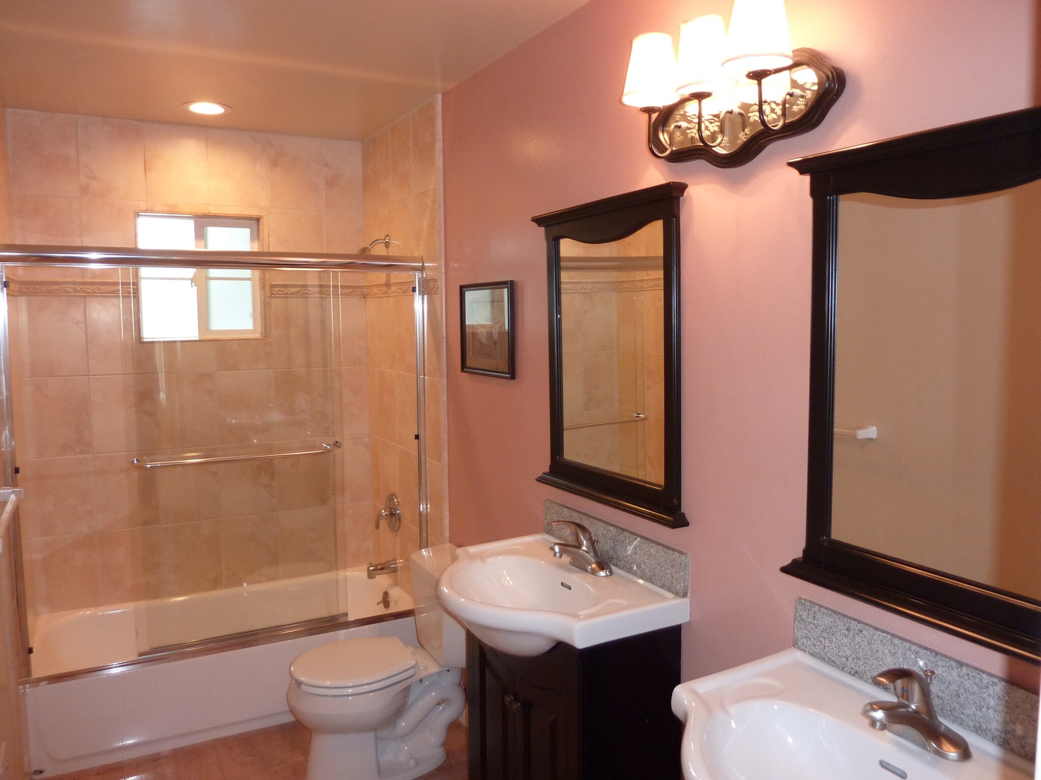 Building Photo - 1284 Poplar Ave