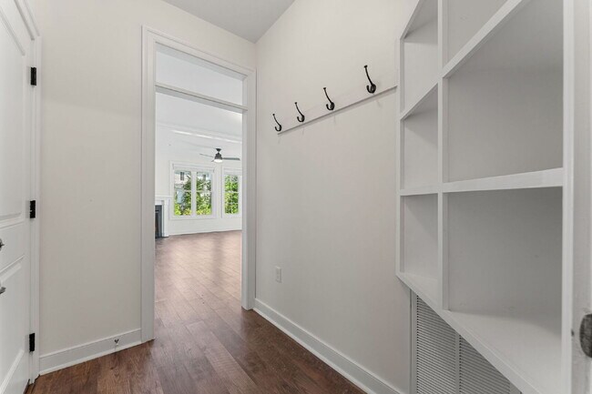 Building Photo - Spacious 5 Bedroom Home in Rountrey (Newmarket Section) – 3,555 Sq Ft – $4,350/mo