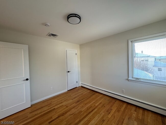 Building Photo - 177 Falmouth Ave