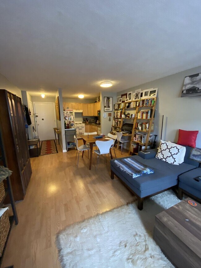 Building Photo - Allston 1 Bed – Heat & Hot Water Included – Elevator – 9/1 Move-In