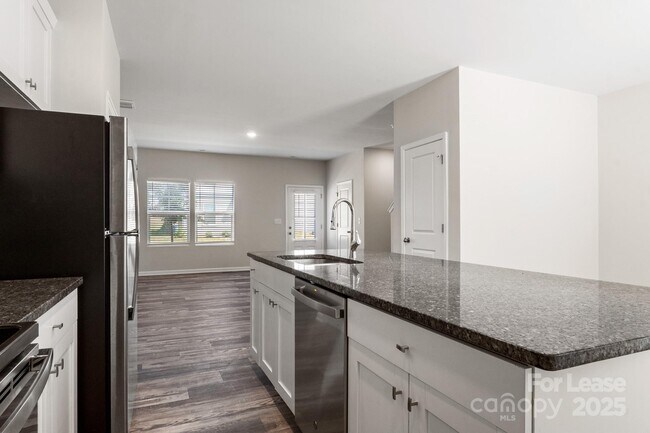 Building Photo - 117 Dogwood Vlg Trl