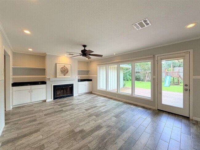 Building Photo - 5019 Yarwell Dr
