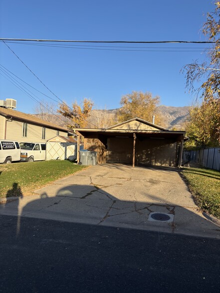 Parking - 3608 Orchard Ave