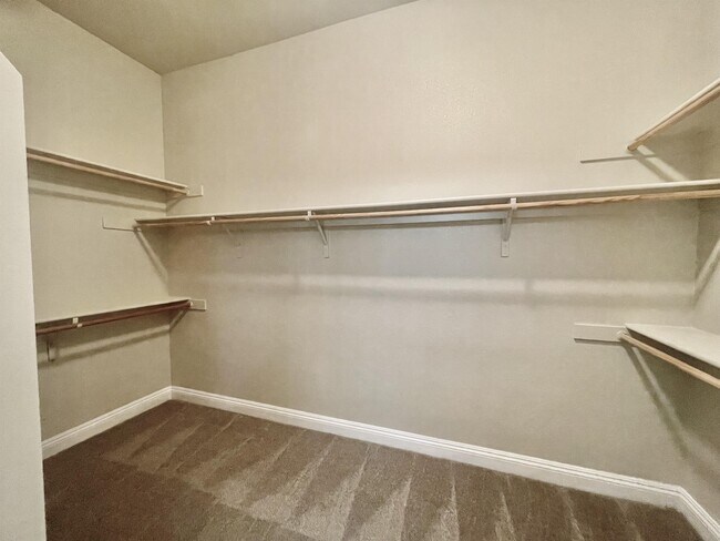 Building Photo - 6408 Vilamoura Way