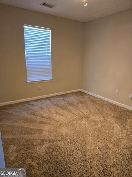 Building Photo - 100 Mountain Way