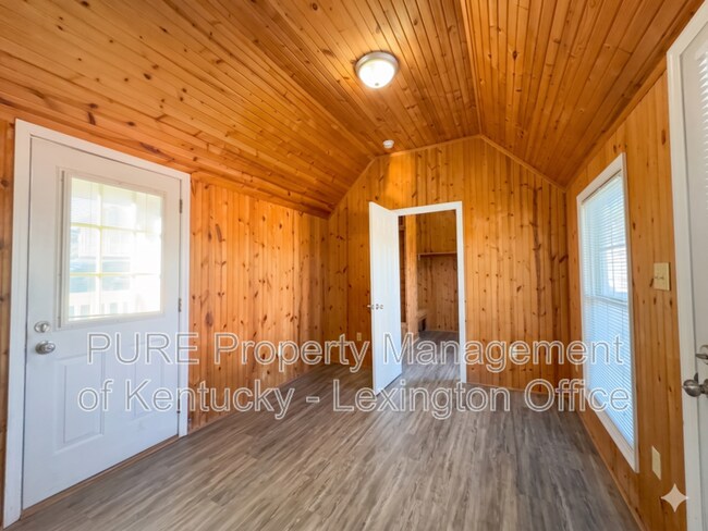 Building Photo - 1825 Indian Mound Dr