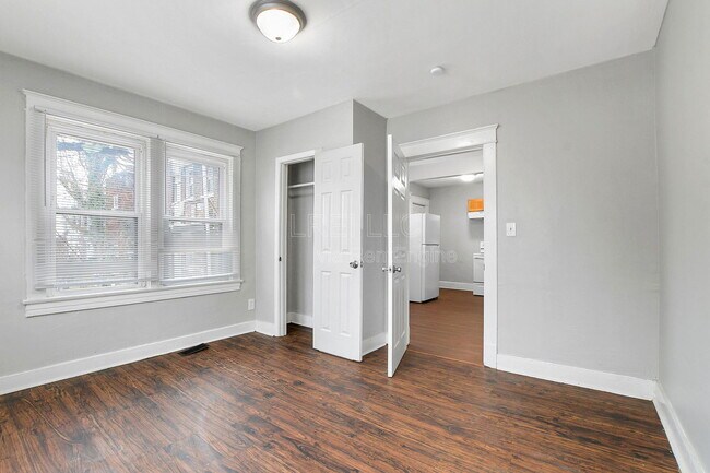 Building Photo - 701 Hazel St