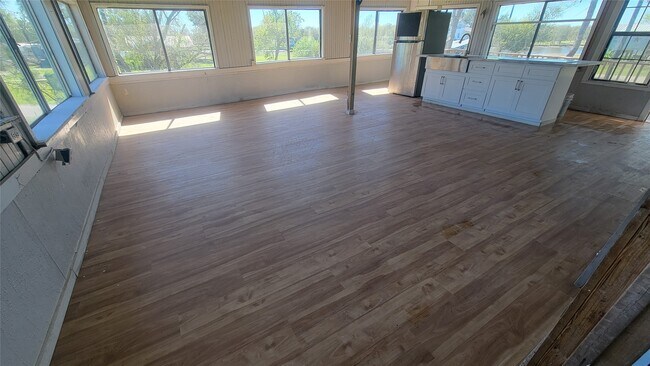 Building Photo - 12018 Sandpiper Rd