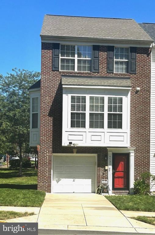 Building Photo - 9521 Woodyard Cir