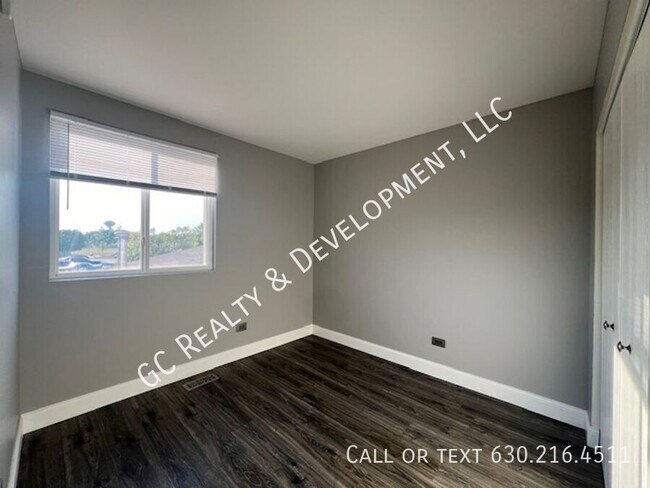 Building Photo - ***HIGHPOINT COMMUNITY / GORGEOUS UPDATED ...