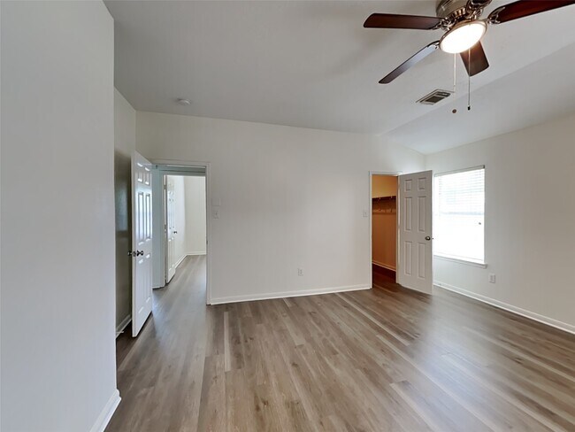 Building Photo - 3043 Crestbrook Bend Ln