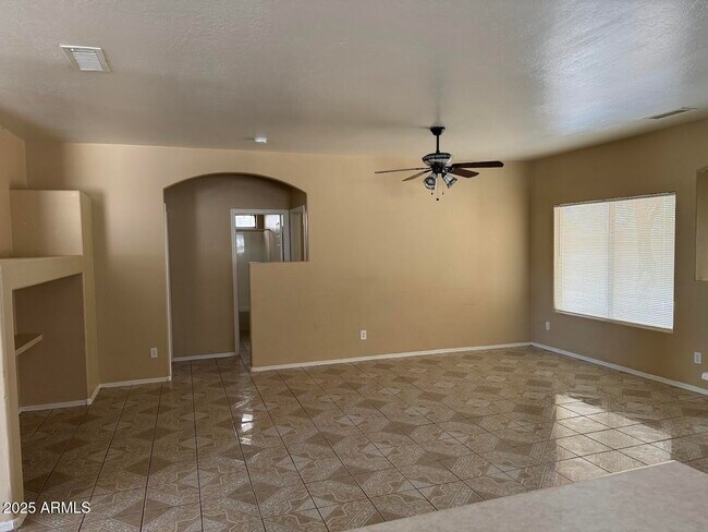 Building Photo - 8337 W Cocopah St