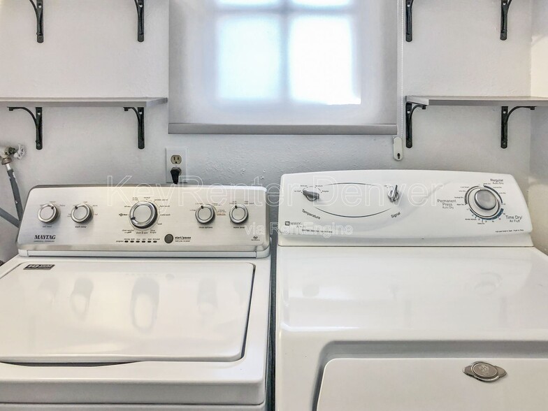 Building Photo - 4631 Clay St