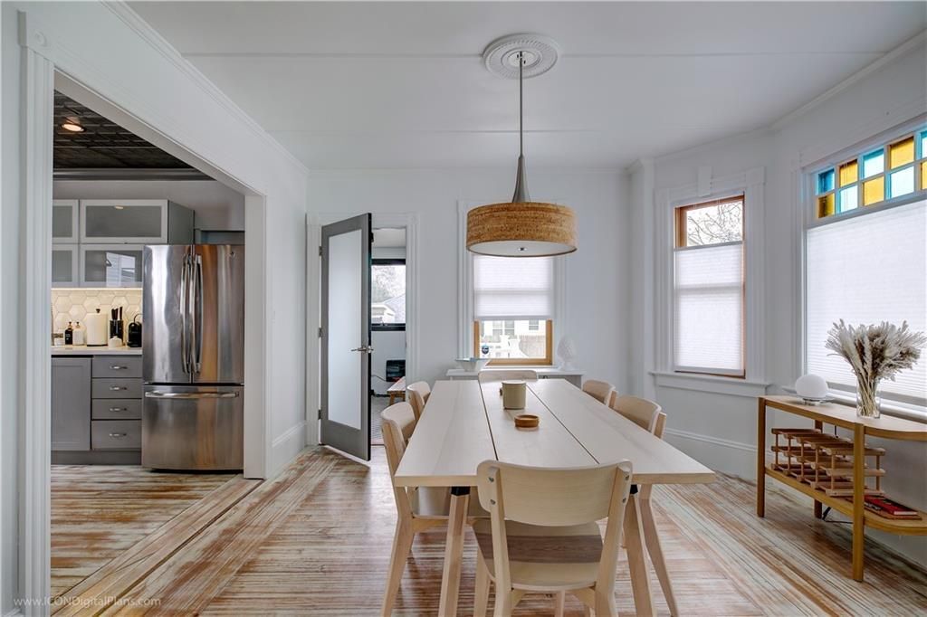 Building Photo - 19 Congdon Ave