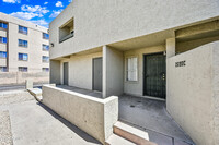 Building Photo - 2690 N 43rd Ave