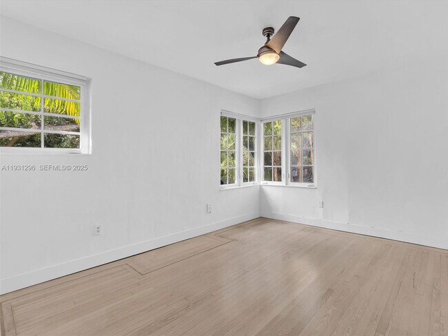 Building Photo - 1009 Meridian Ave